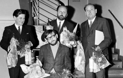 Pocta Báječnému muži s klikou Pocta Báječnému muži s klikou